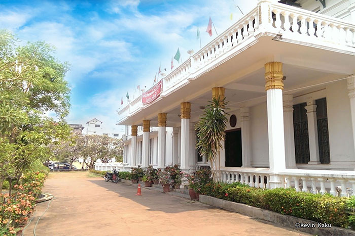 visiter vientiane musee national du laos